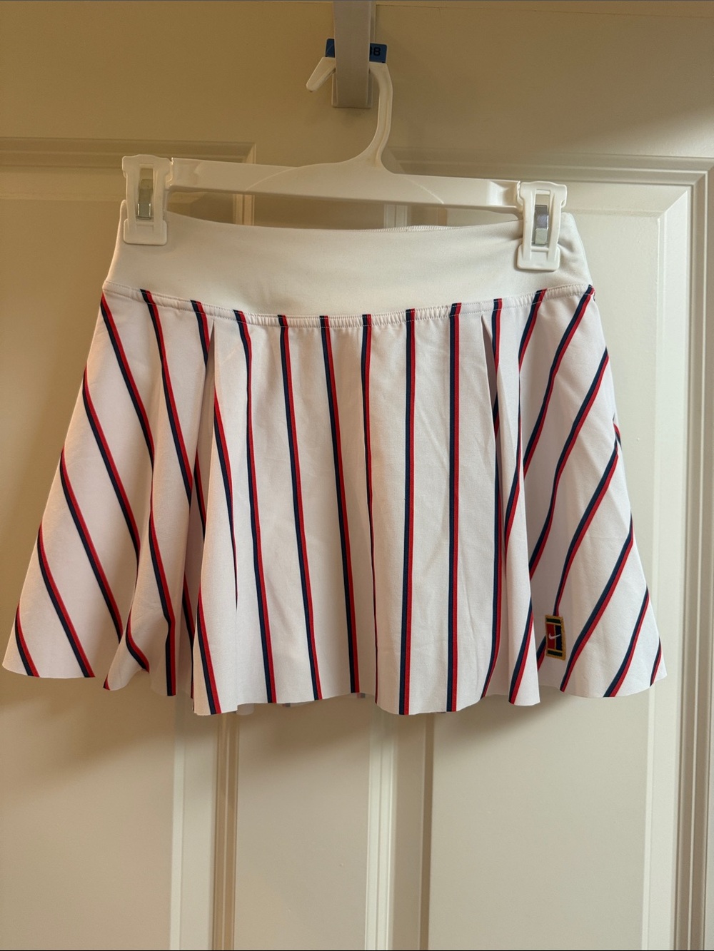 Nike White Pleated Tennis Skort with Red and Navy Stripes